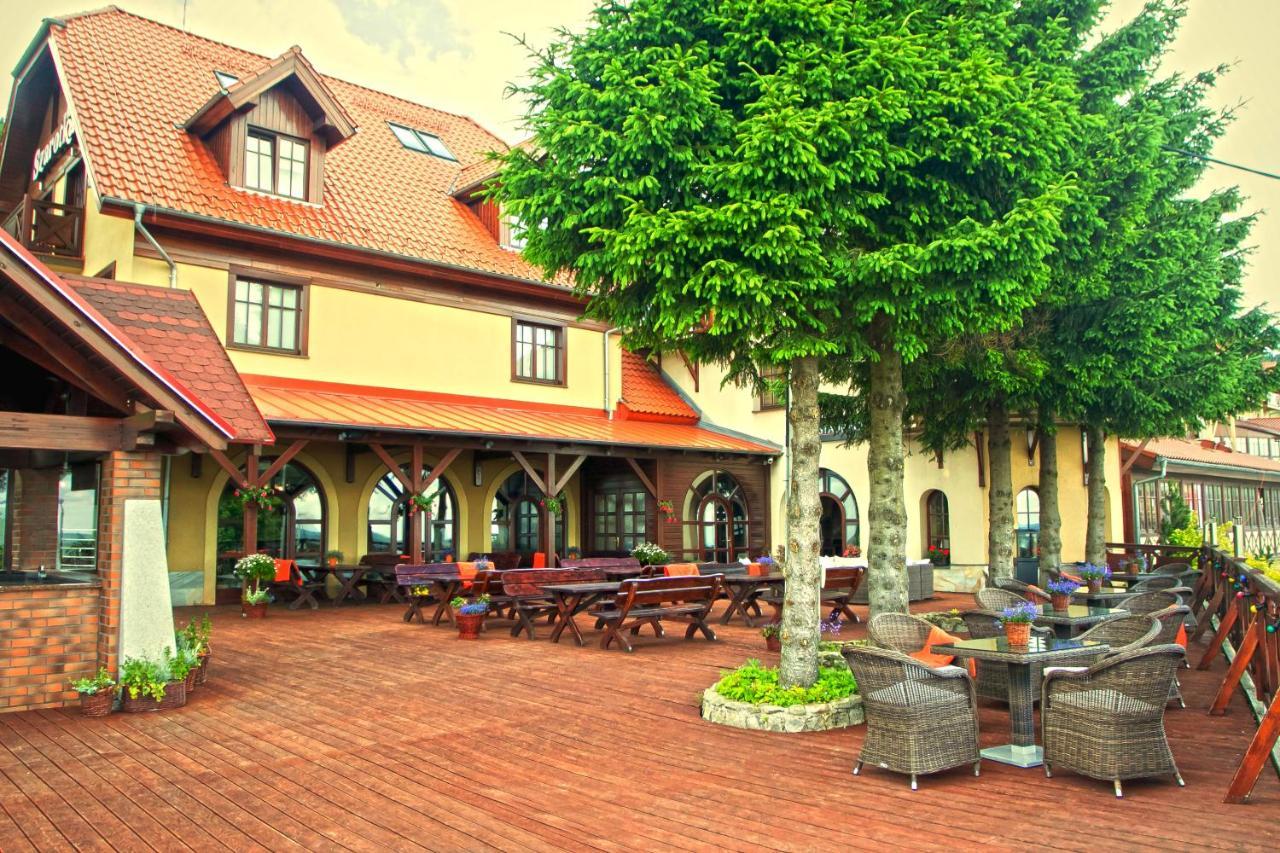 Vital&Spa Resort Szarotka เชลเลเนียซ ภายนอก รูปภาพ